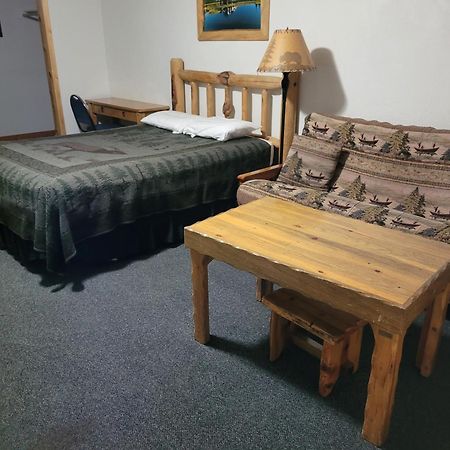 Willamette Pass Inn & Chalets Odell Lake エクステリア 写真