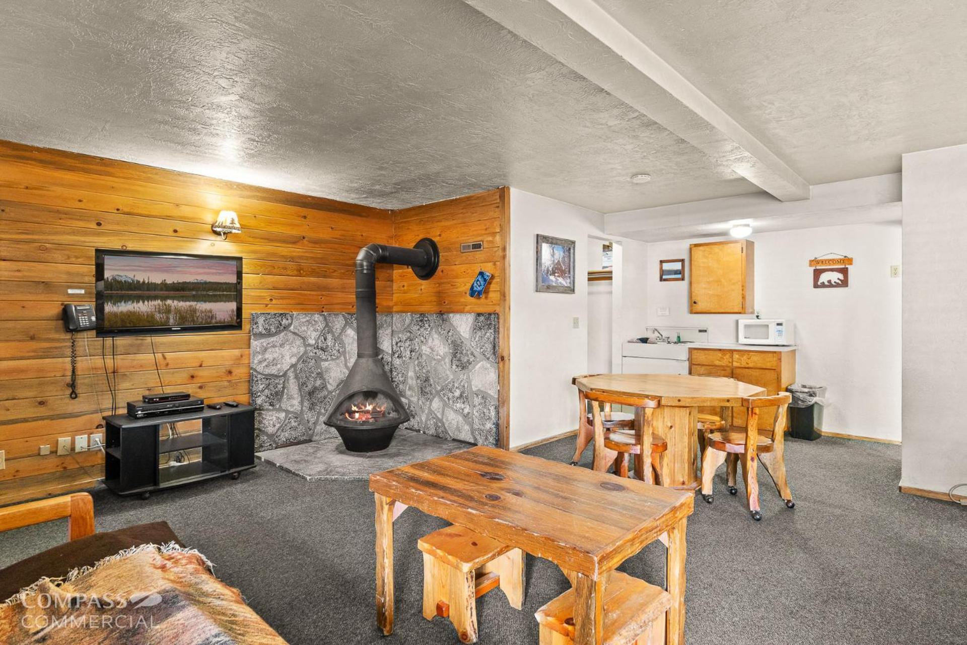 Willamette Pass Inn & Chalets Odell Lake エクステリア 写真